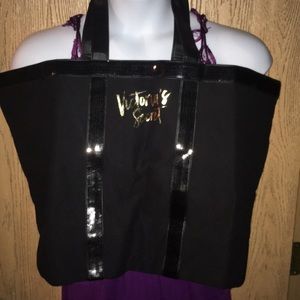 Victoria’s Secret tote